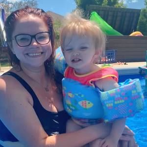 Meet your Posher, Ashley